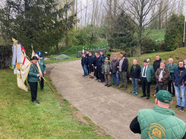 Eröffnung mit Gästen und Fahnenabordnung