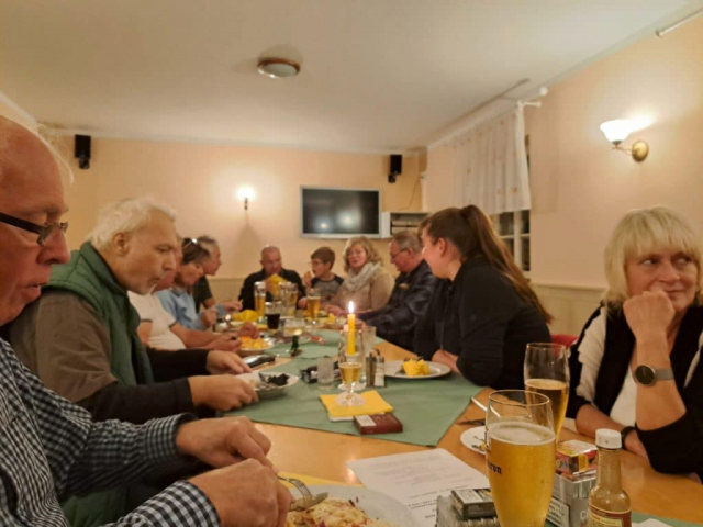 Königsschießen 2023: Ein entspannter und ungezwungener Abend mit reichlich Gesprächsstoff. (Foto: Hartmut Richter)